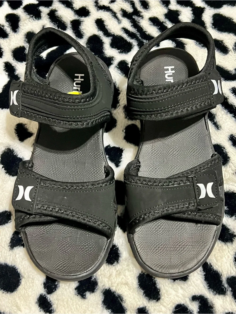 CLOSET CLEAN OUT - Hurley rubber sandals -Black Size 3